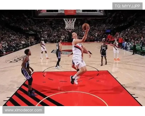 杨瀚森精准击地妙传 卡尔顿强势跟进单手劈扣精彩瞬间 杨瀚森精准击地妙传 卡尔顿强势跟进单手劈扣精彩瞬间