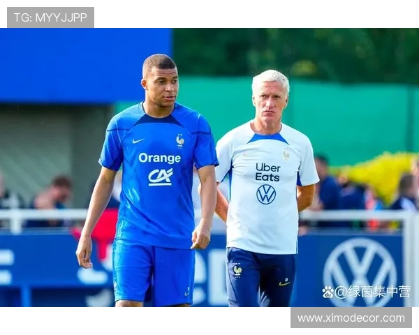 德尚谈姆巴佩小伤情况强调将全面评估所有球员状态